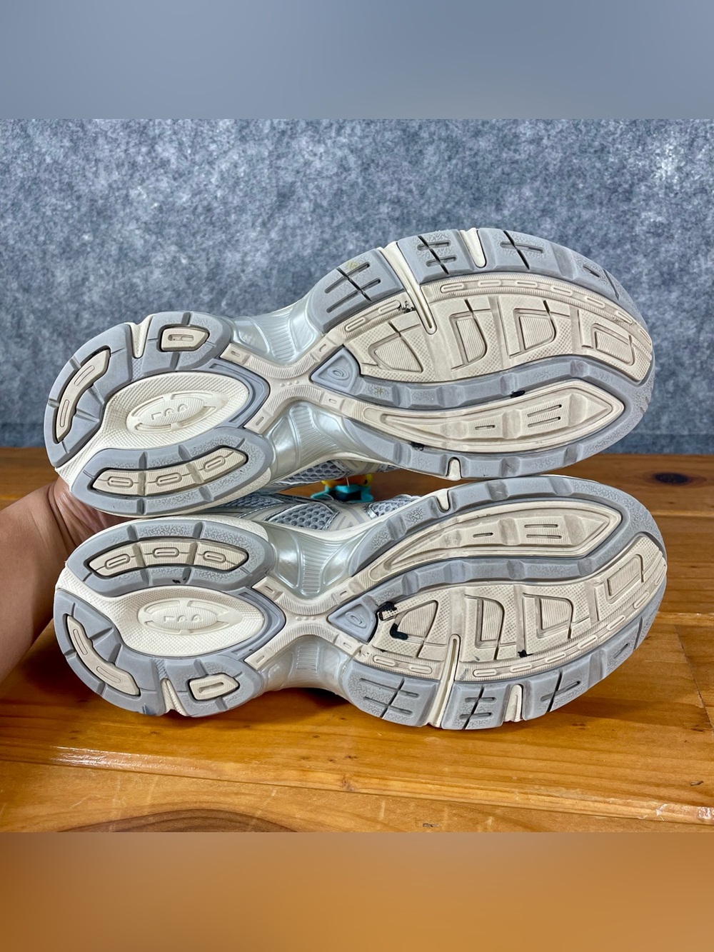 ASICS Gel-1130 Womens Size 8.5 Cloud Grey Oatmeal Running Shoes 1202A164-023 - Picture 15 of 16